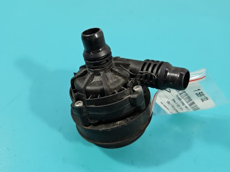 Pompka obiegu wody pompa BMW G20 2,0 T 8651287