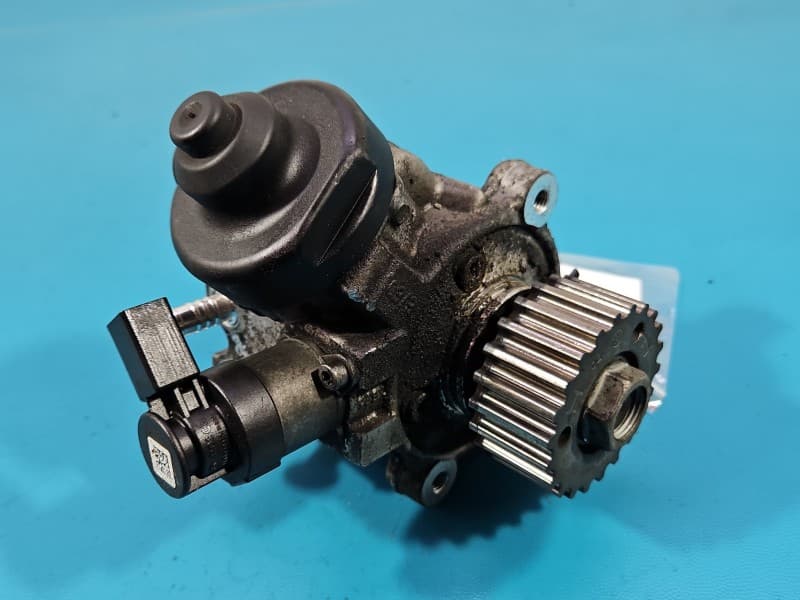 Pompa wtryskowa Skoda Octavia III 2,0 tdi Cupa 0445010537 04L130755D