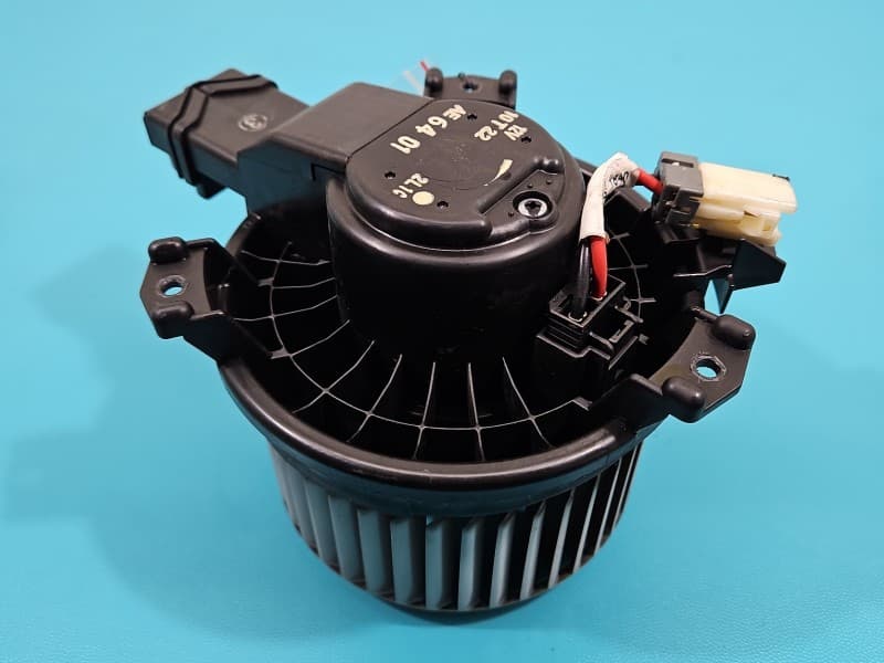 Dmuchawa nawiewu wentylator Kia Optima IV 15-20 europa