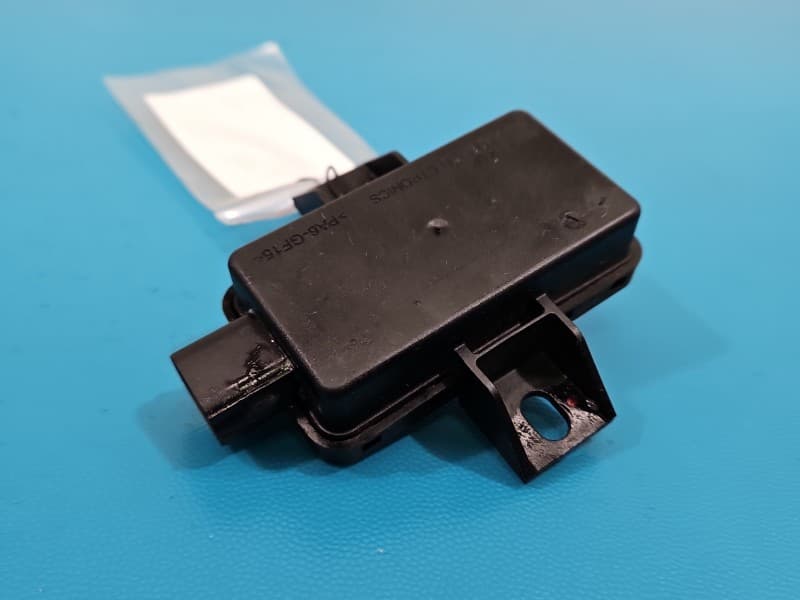 Sterownik moduł radaru ECU Mercedes GL II X166 A0009025404