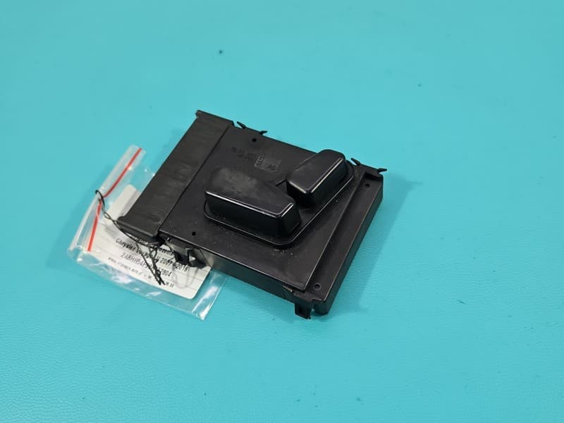 Przełącznik fotela Przód Lewy Chrysler Voyager V 07-16 03461143