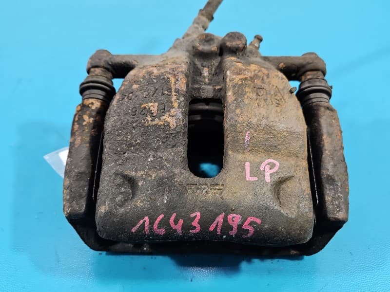 Zacisk przód lewy Mercedes Citan W415 12- 1,5 cdi
