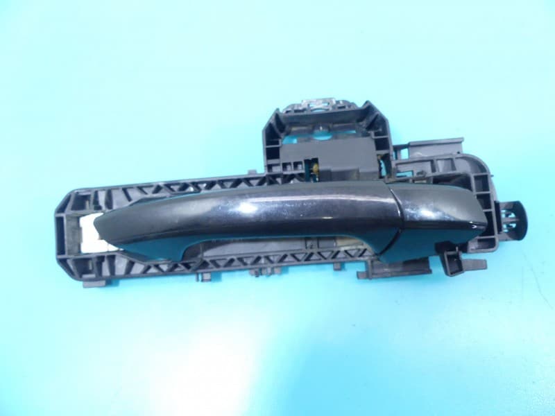 Klamka przód prawa zewnętrzna Mercedes GLK X204 08- A2047601634 czarny 197