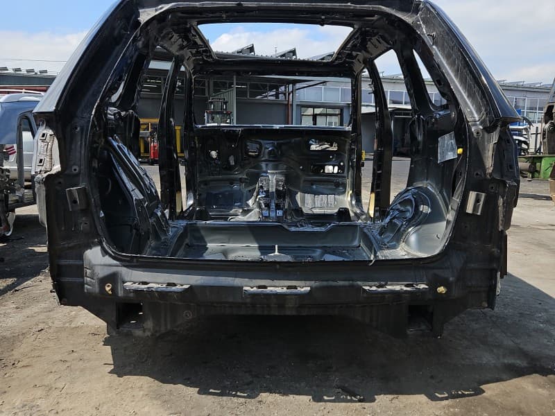 Pas tylny podłoga wanna bagażnika Jeep Grand Cherokee IV WK2 HB