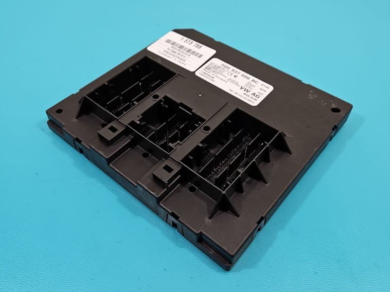 Sterownik moduł komfortu Vw Passat B8 5Q0937086BC komfortu