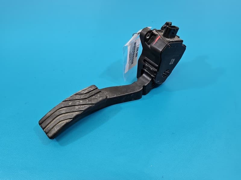 Pedał gazu potencjometr Dacia Spring 180102512R