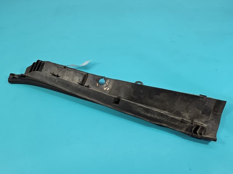 Osłona ZAŚLEPKA PLASTIK BŁOTNIKA LEWA INFINITI QX50 6582110A0A