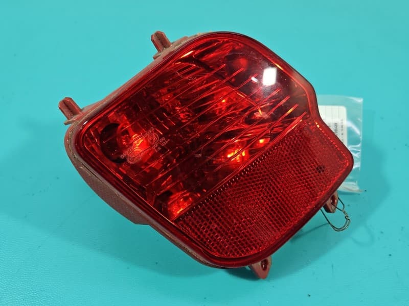 Lampa tył prawa zderzaka przeciwmgielna Peugeot 2008 II 19- 9811718380