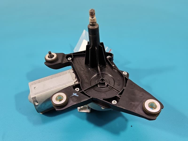 Silniczek Silnik wycieraczki tył Nissan Juke I F15 10-19 inny 3PIN 28710 1KA0A