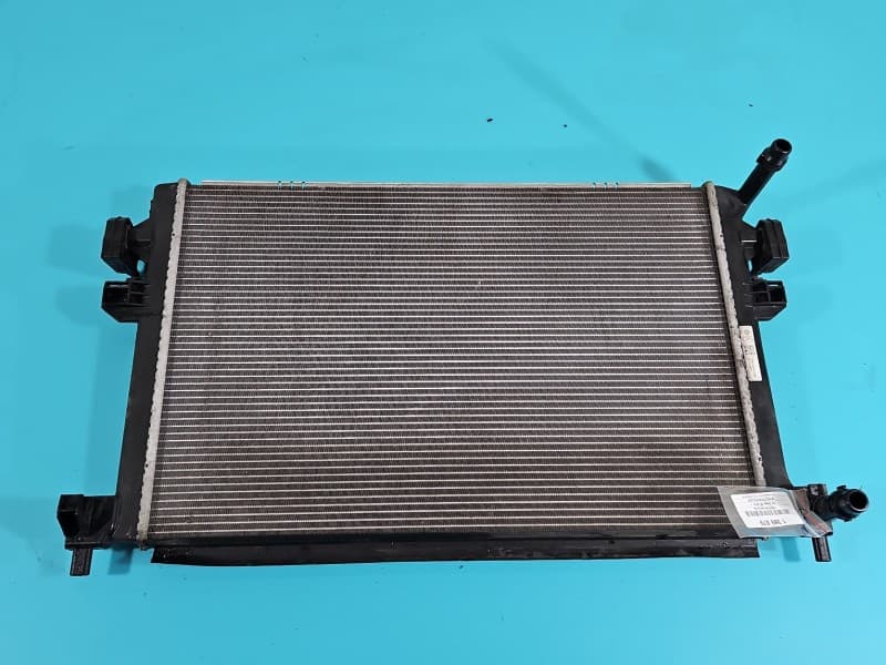 Chłodnica wody Vw Passat B8 2,0 tdi 5Q0121251GB