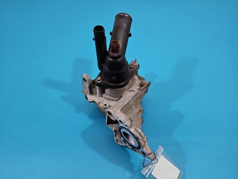 Pompa wody Toyota Rav4 V 2,5 hybryda 21E2016131 0810