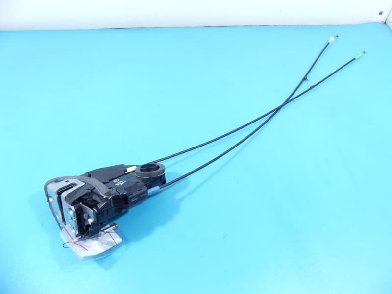 Zamek tył lewy Toyota Verso 09- 4 pin