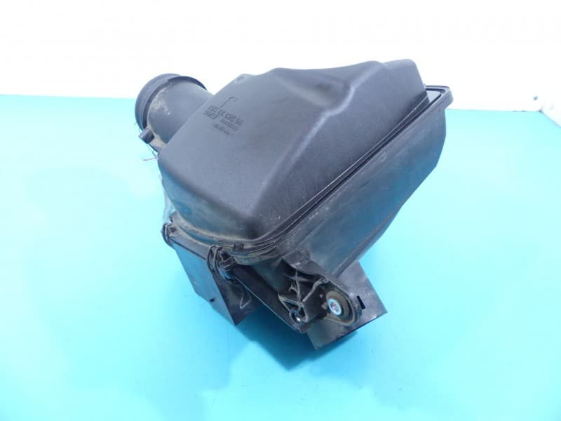 Obudowa filtra powietrza Nissan X-trail II T31 2,0 dci 1026323S01