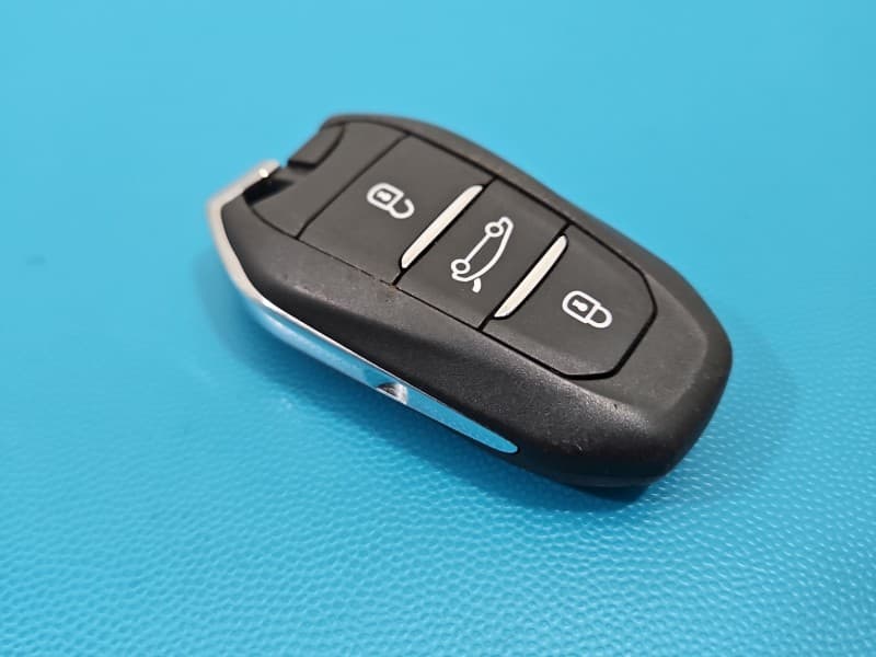 PILOT KLUCZYK KEYLESS Peugeot 3008 II 16-23