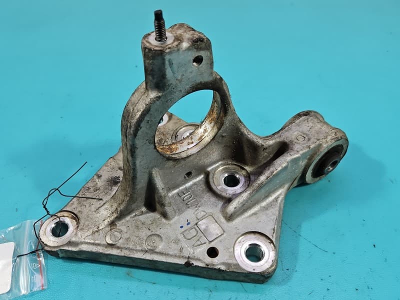 Mocowanie uchwyt ŁAPA PODPORA PÓŁOSI CITROEN DS4 I 15-20 9677464080