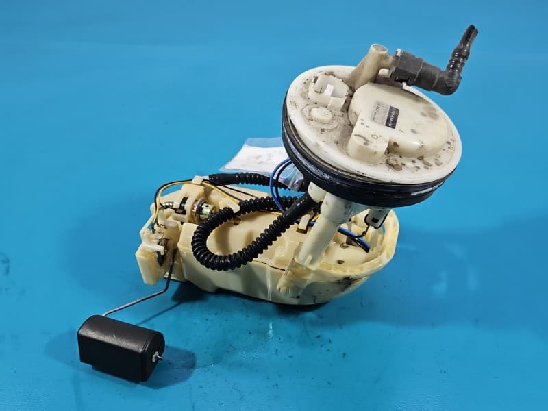 pompka Pompa paliwa Honda Civic VII 1,6 16V 17708S5A-941 101961-6334 5 pin
