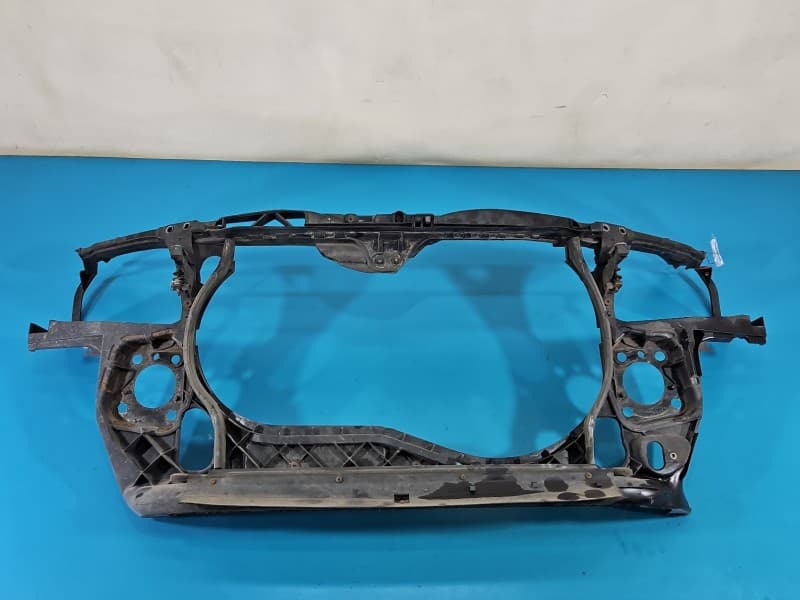 WZMOCNIENIE CZOŁOWE Pas przedni Audi A4 B7 8E0805594E