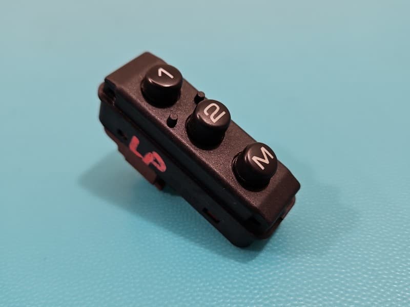 Przełącznik pamięci regulacji Fotela LP Citroen C4 Grand Picasso II 13-22 26381