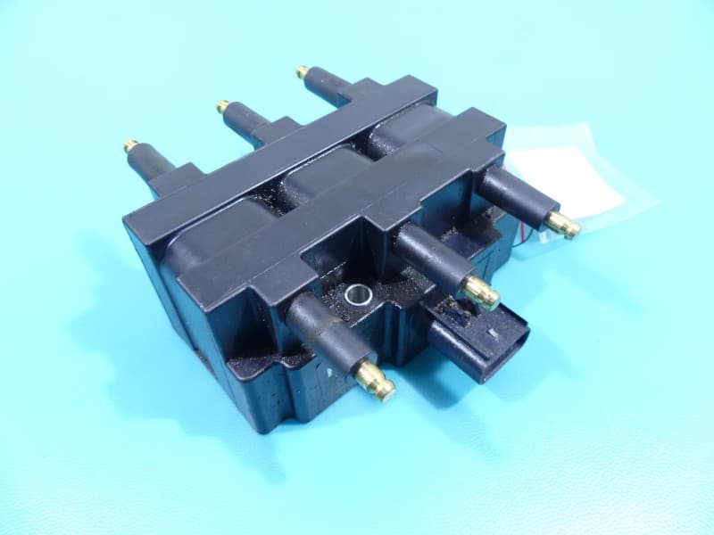 Cewka zapłonowa Dodge Caravan IV 00-07 3,3 V6 4pin NGK U2057 089N