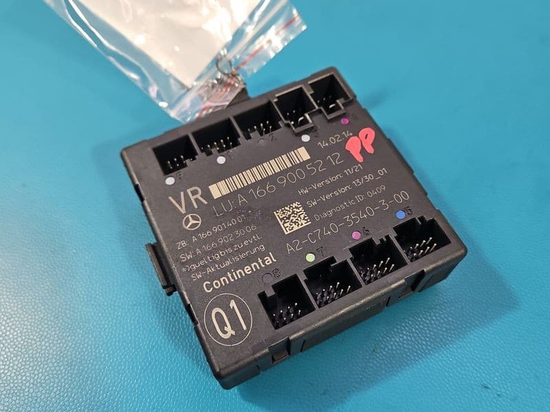 Sterownik moduł DRZWI PRAWY PRZÓD Mercedes ML W166 A1669005212