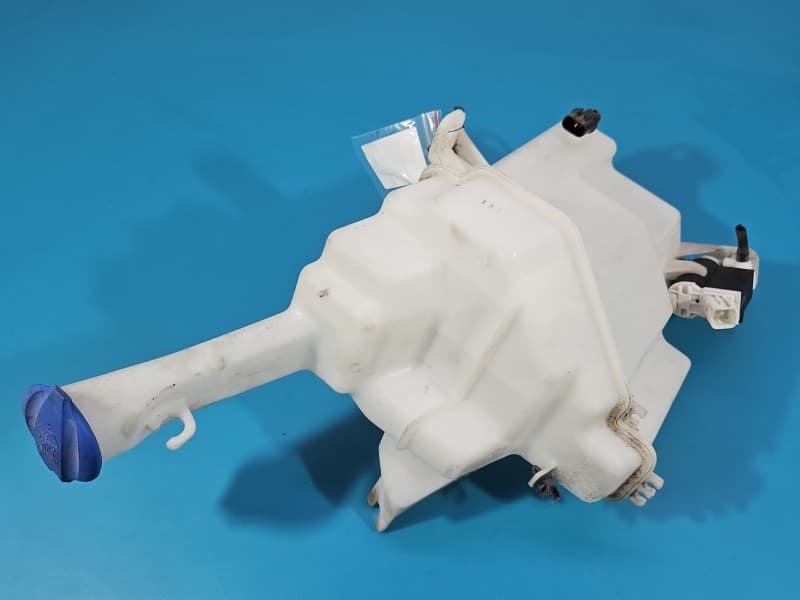 Zbiornik Zbiorniczek płynu spryskiwacza Kia Ceed II 12-18 98610-A2000