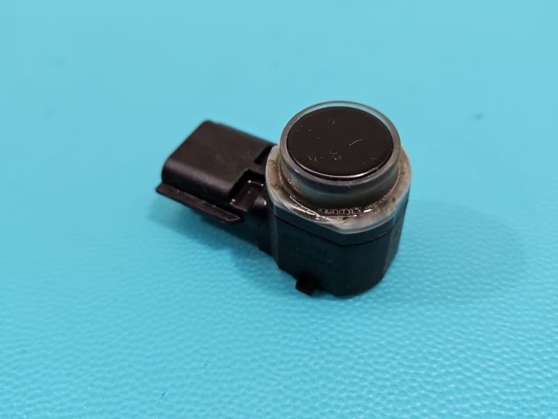 Czujnik parkowania PDC Renault Clio IV 12-20 czarny TEGNE 284429973R 0506130735