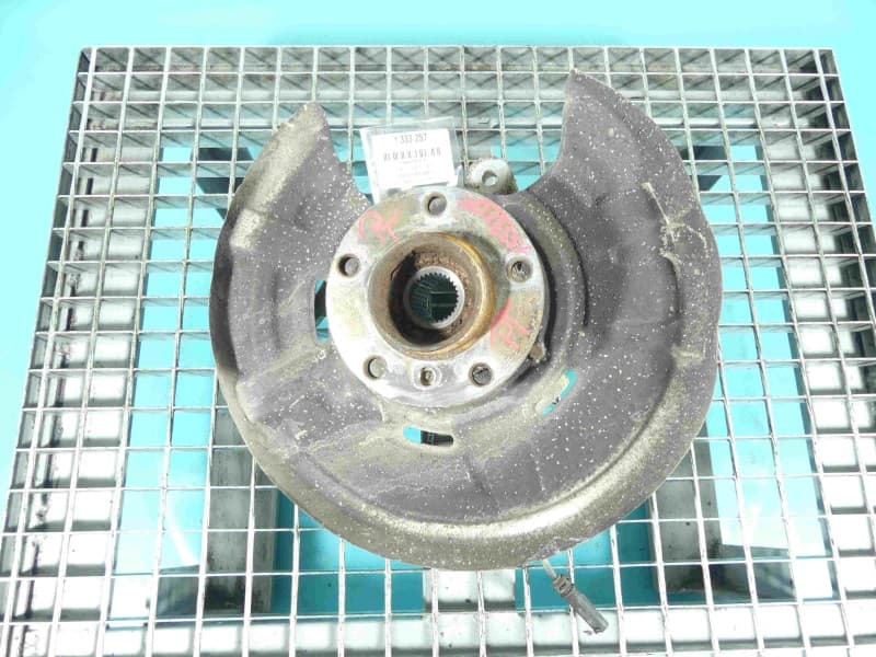 Piasta koła tył prawa zwrotnica łożysko Bmw f10 f11 2,0d