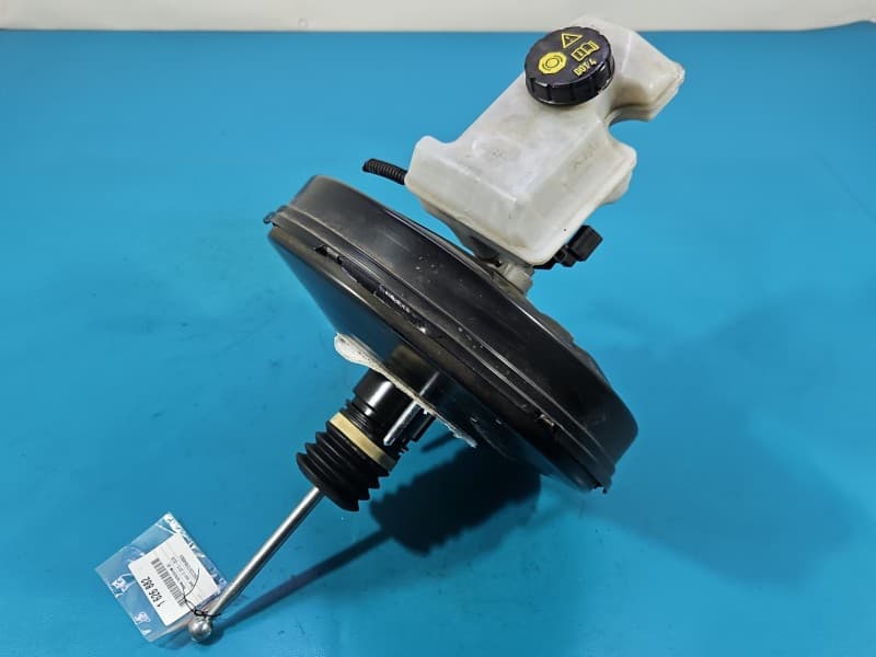 Serwo hamulcowe Seat Leon III 12- 1,2 TSI Cjz 5Q1614105BM