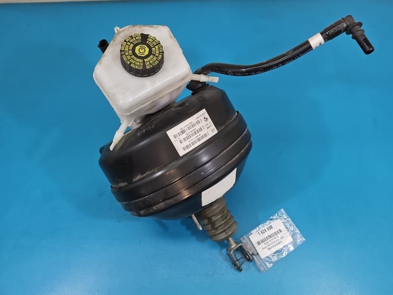 Serwo hamulcowe Bmw F32 F33 F36 2,0 T 6872135