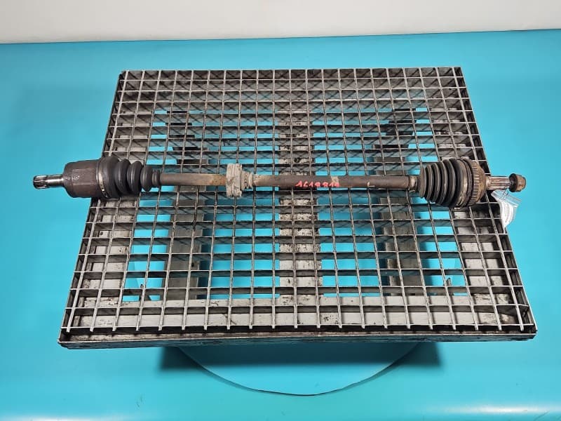 Półoś przód lewa Honda Civic VII 1,6 16V manual