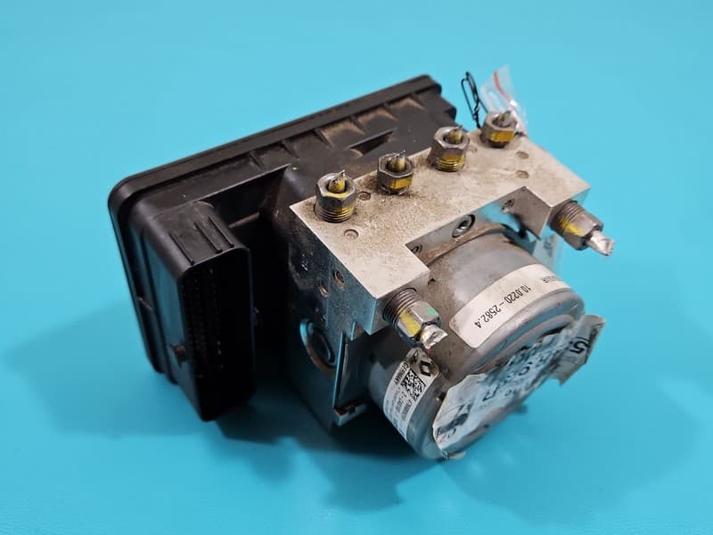 Pompa abs Dacia Sandero III 20- 1,0 SCe 476604584R 10.0220-2582.4 476600929R 28.5171-5226.3