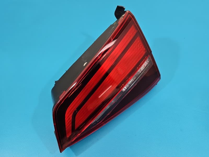 Lampa tył prawa klapy Vw Jetta VI sedan EUROPA 5C6945094