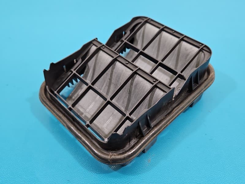 KIEROWNICA Wlot powietrza Dacia Duster III 24- 1,2 TCe 91166963