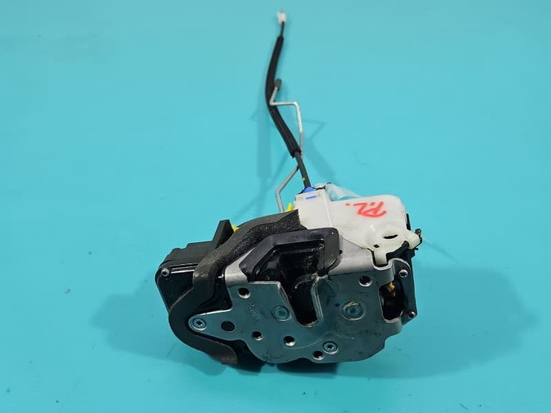 Zamek przód lewy Opel Mokka A EUROPA 5pin 13579522