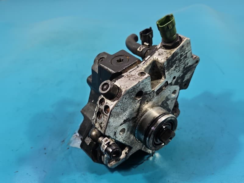 Pompa wtryskowa VOLVO V70 III 2,4 D5 0445010111