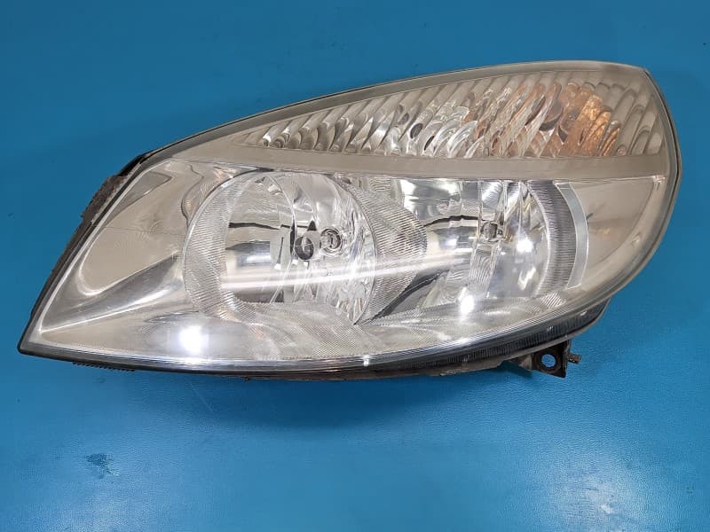 Reflektor lewy lampa przód Renault Scenic II EUROPA