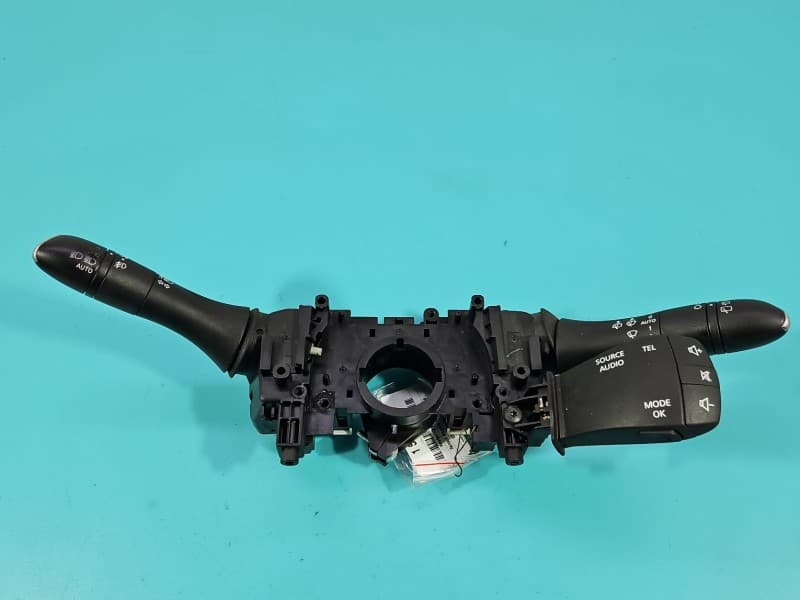 Przełącznik zespolony Renault Megane IV 255678341R
