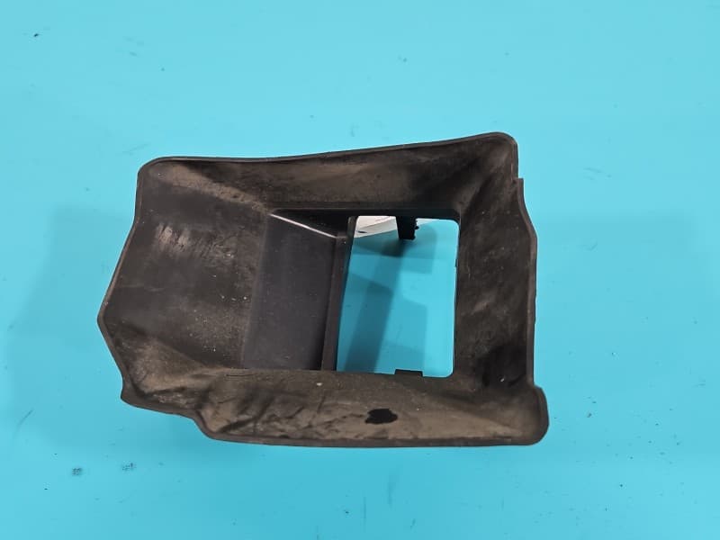 KIEROWNICA Wlot powietrza Renault Megane IV 1,2 Tce 628108013R