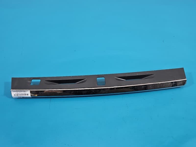 listwa nadwozia Toyota Corolla E21 19- 76801-02K00 76811-02K80 tylnej klapy