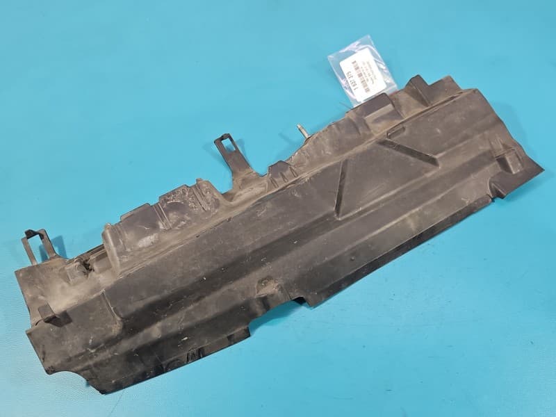 KIEROWNICA Wlot powietrza Peugeot 308 II T9 1,5 hdi 9817652780
