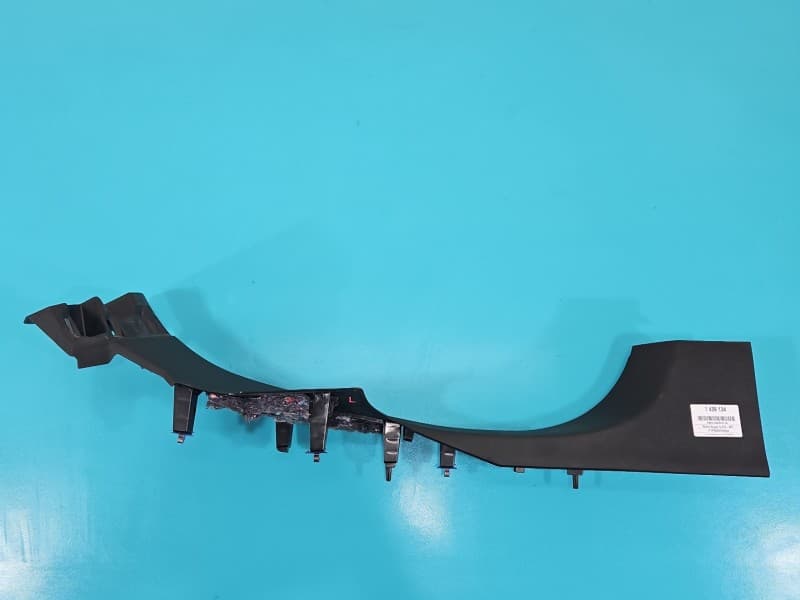 Osłona ZAŚLEPKA PLASTIK OSŁONA PROGU LEWA Renault Megane IV 769546175R