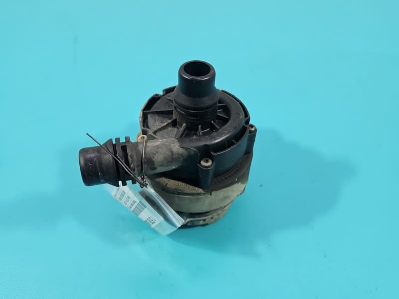 Pompka obiegu wody pompa Bmw i3 0,0 elektryczny 8600286 0392024055