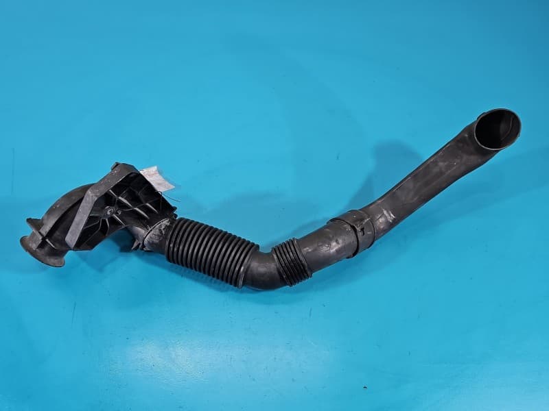 Rura Citroen Berlingo II 1,6 hdi 9660502880 przewód Przykręcony wkręt. powietrza