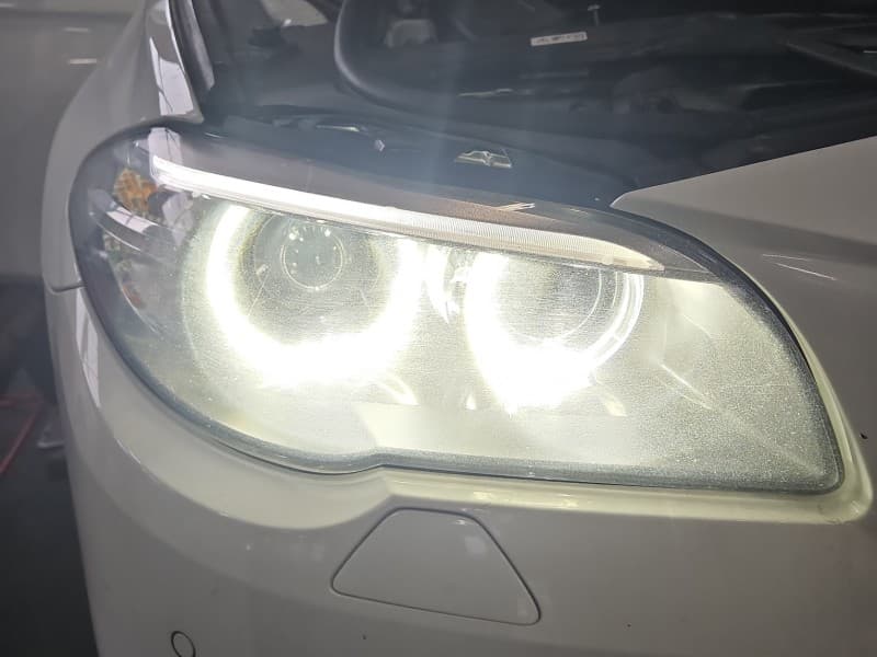 Reflektor prawy lampa przód Bmw f10 f11 EUROPA 7317132