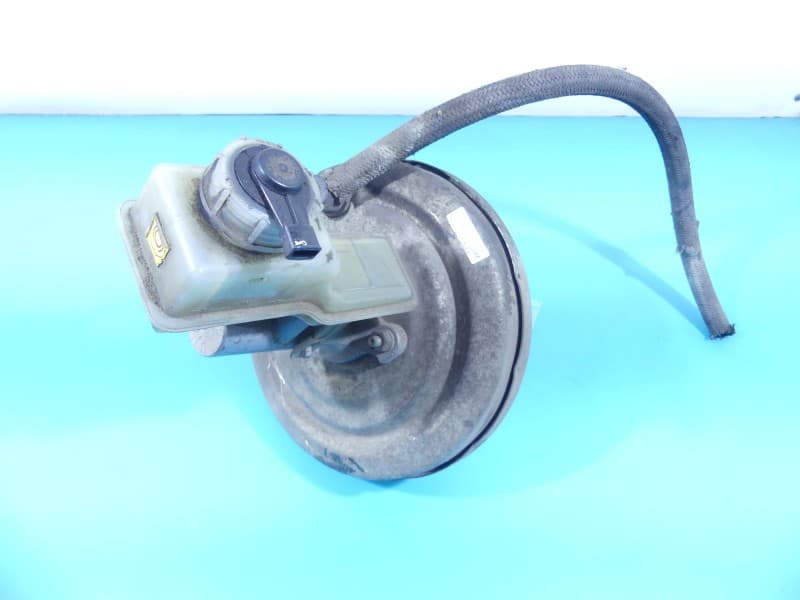 Serwo hamulcowe Lada Kalina 04-09 1,6 8V wiel 1118-3510006-11