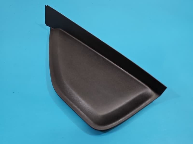 Osłona ZAŚLEPKA PLASTIK Deski lewa MG MG3 24- 11428127 11151698