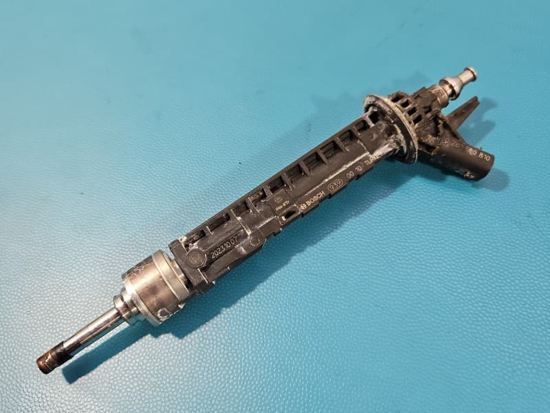 Wtryskiwacz A2540700700 0261500810 Mercedes W206 1,5 T 254915 170KM