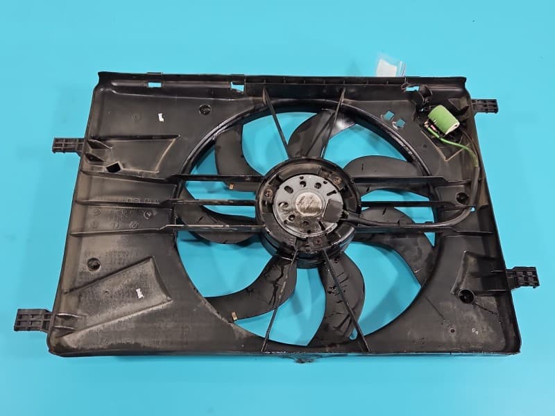 Wentylatory Wentylator chłodnicy Opel Astra IV J 1,4 T A14NET 0130308114