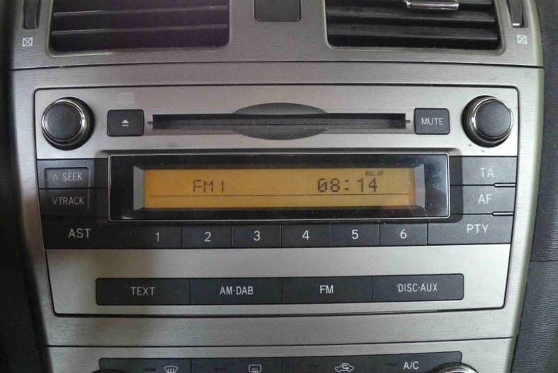Radio fabryczne Toyota Avensis III T27 86120-05190 radioodtwarzacz