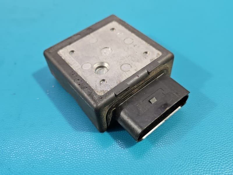 Sterownik moduł POMPY PALIWA, 6-PIN Skoda Octavia III 5Q0906121F